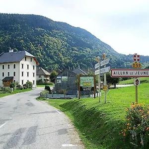 Du Soleil Hotel
